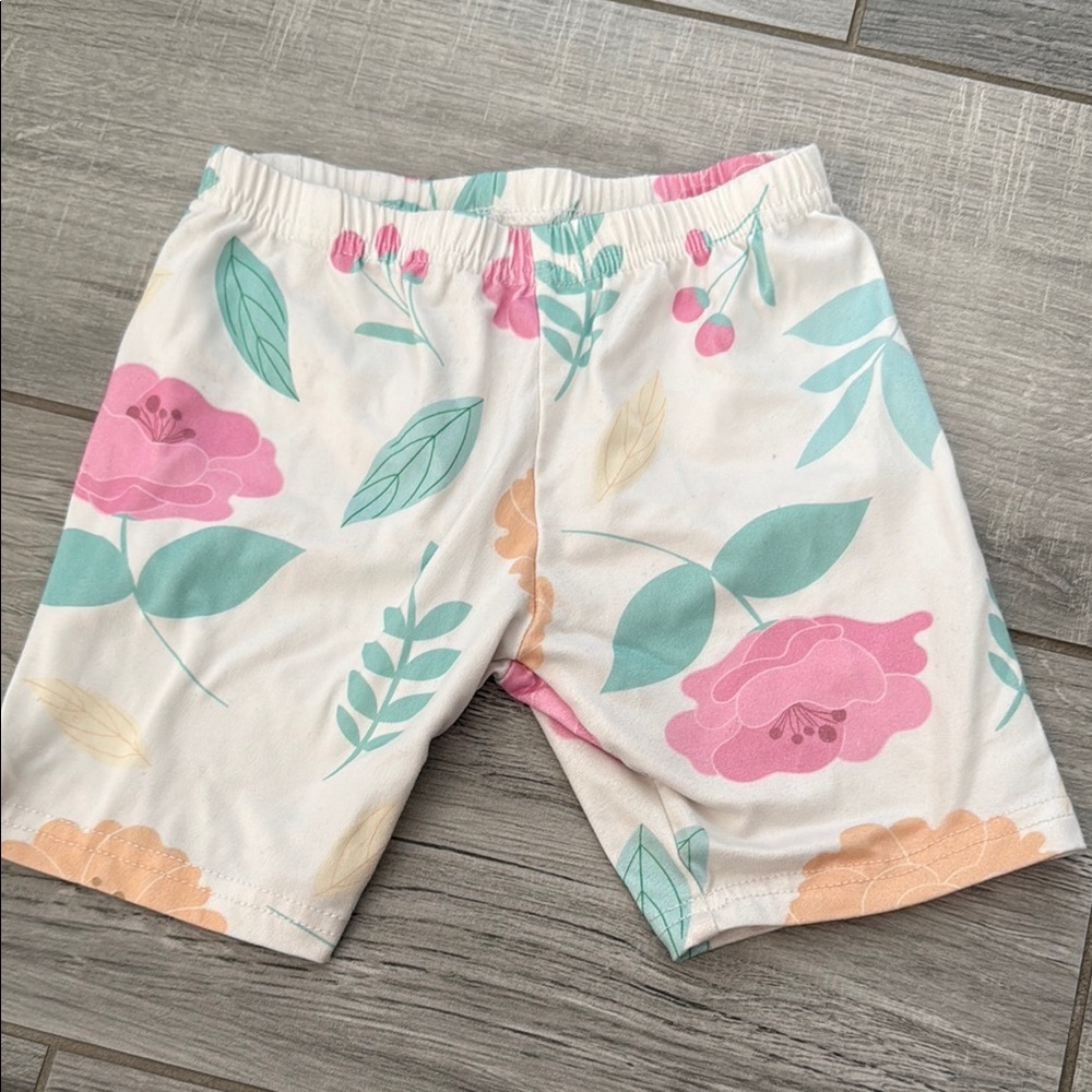 Dot dot smile kick shorts Floral Print Kids Shorts
